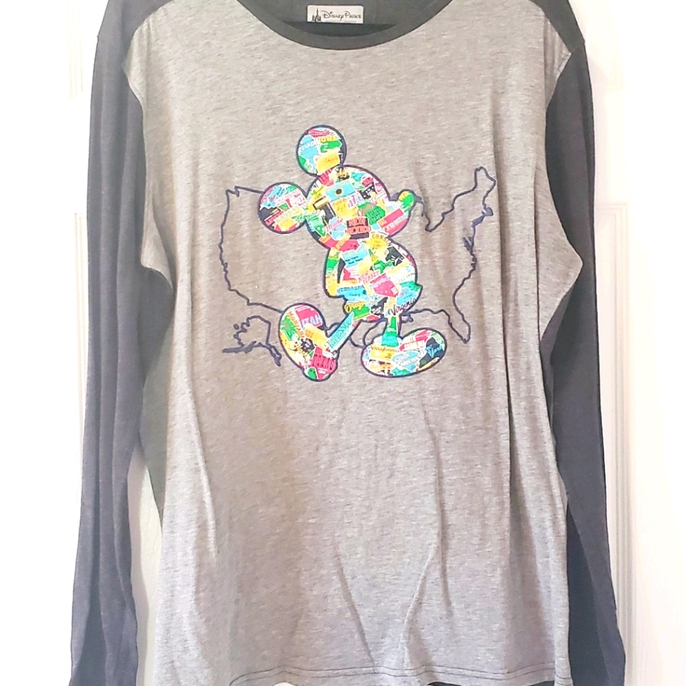 Women's Disney Raglan Shirt Size Large